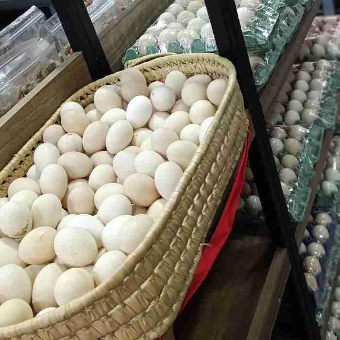 Oeufs poules Beldi